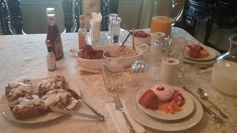 라바 핫 스프링스 Lions Gate Manor B&B 외부 사진