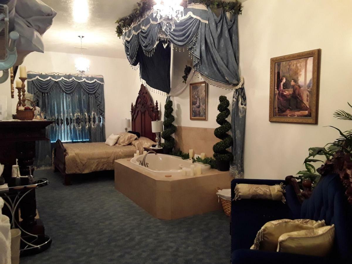 라바 핫 스프링스 Lions Gate Manor B&B 외부 사진